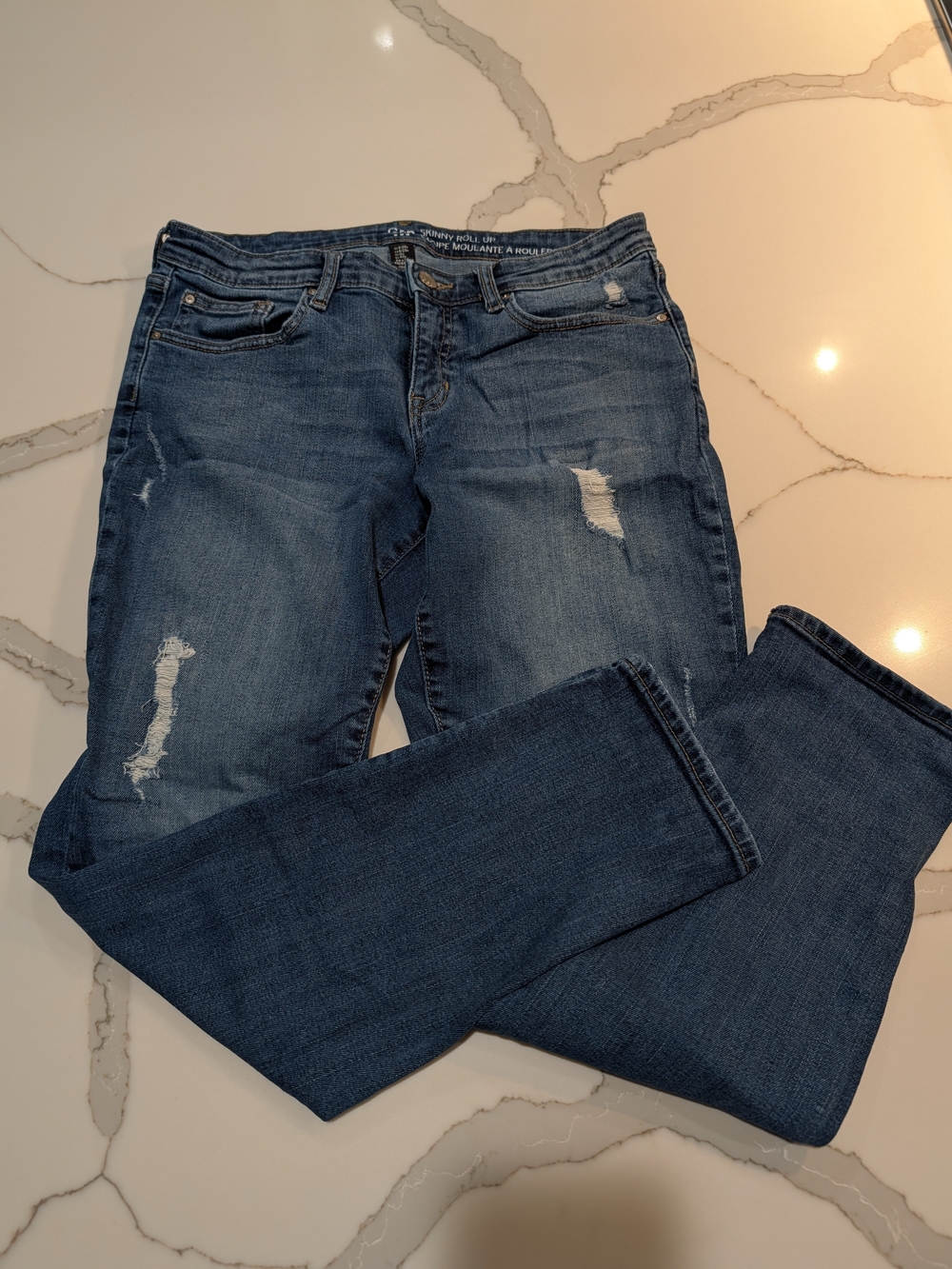 GAP Women's Distressed Skinny Jeans